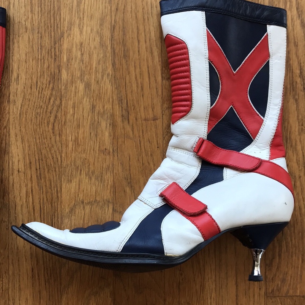 Leather boots - Picture 3 of 5
